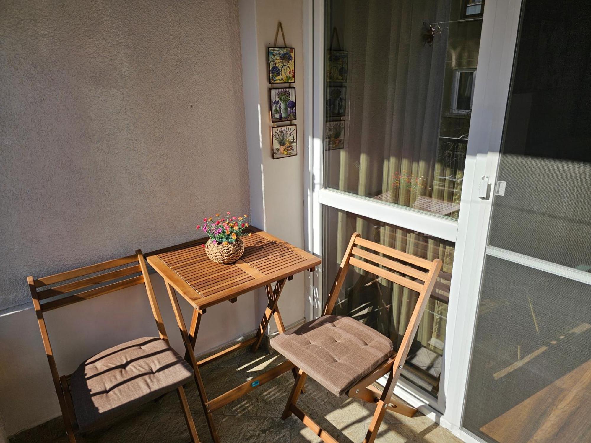 Bright Inn - Holiday & Business Apartment Sofya Dış mekan fotoğraf