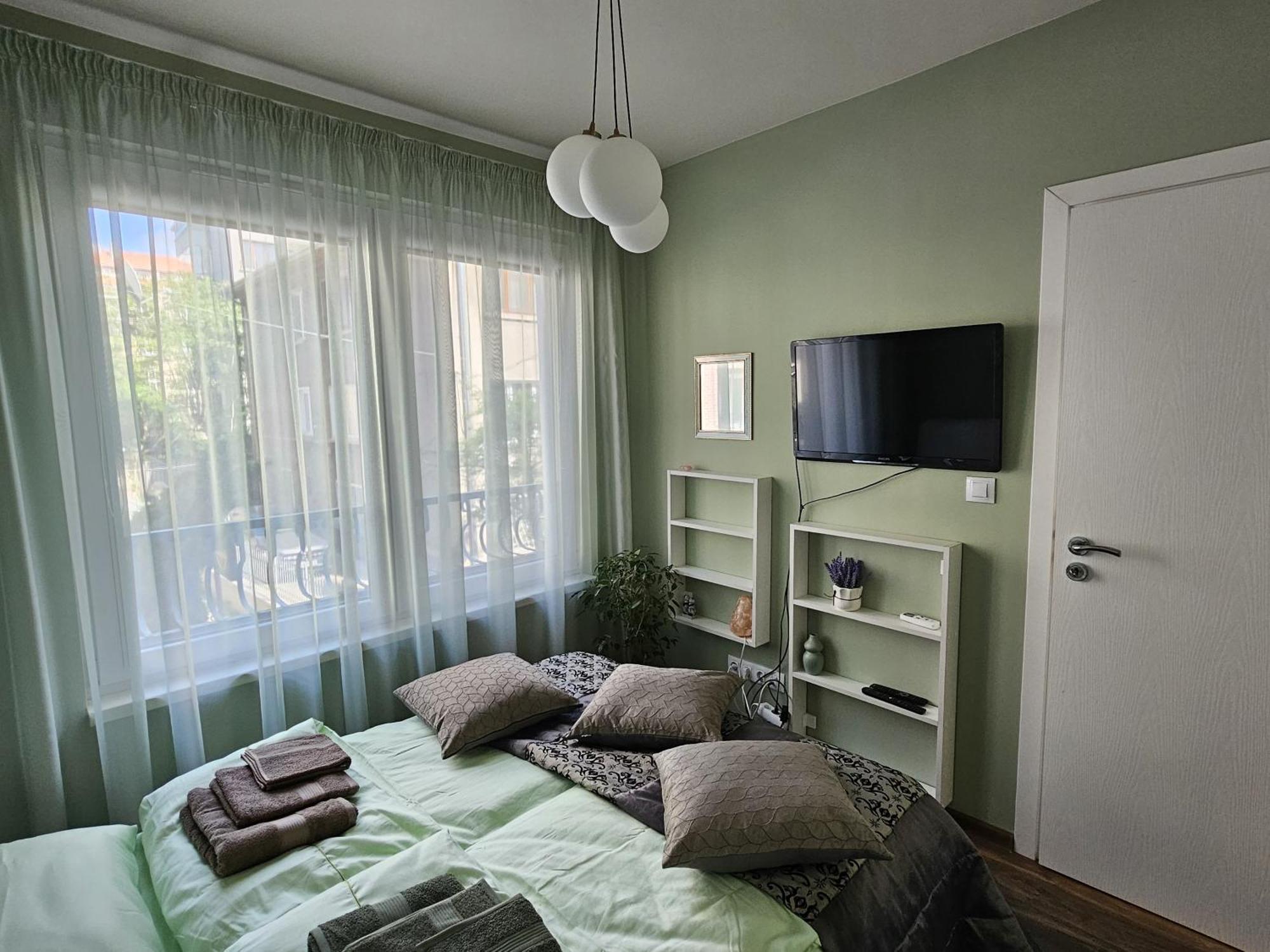 Bright Inn - Holiday & Business Apartment Sofya Dış mekan fotoğraf
