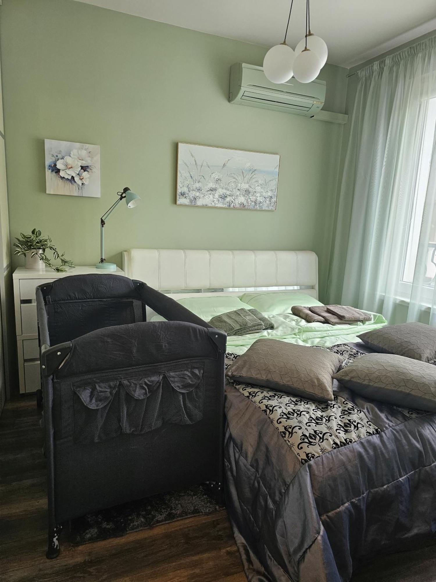 Bright Inn - Holiday & Business Apartment Sofya Dış mekan fotoğraf
