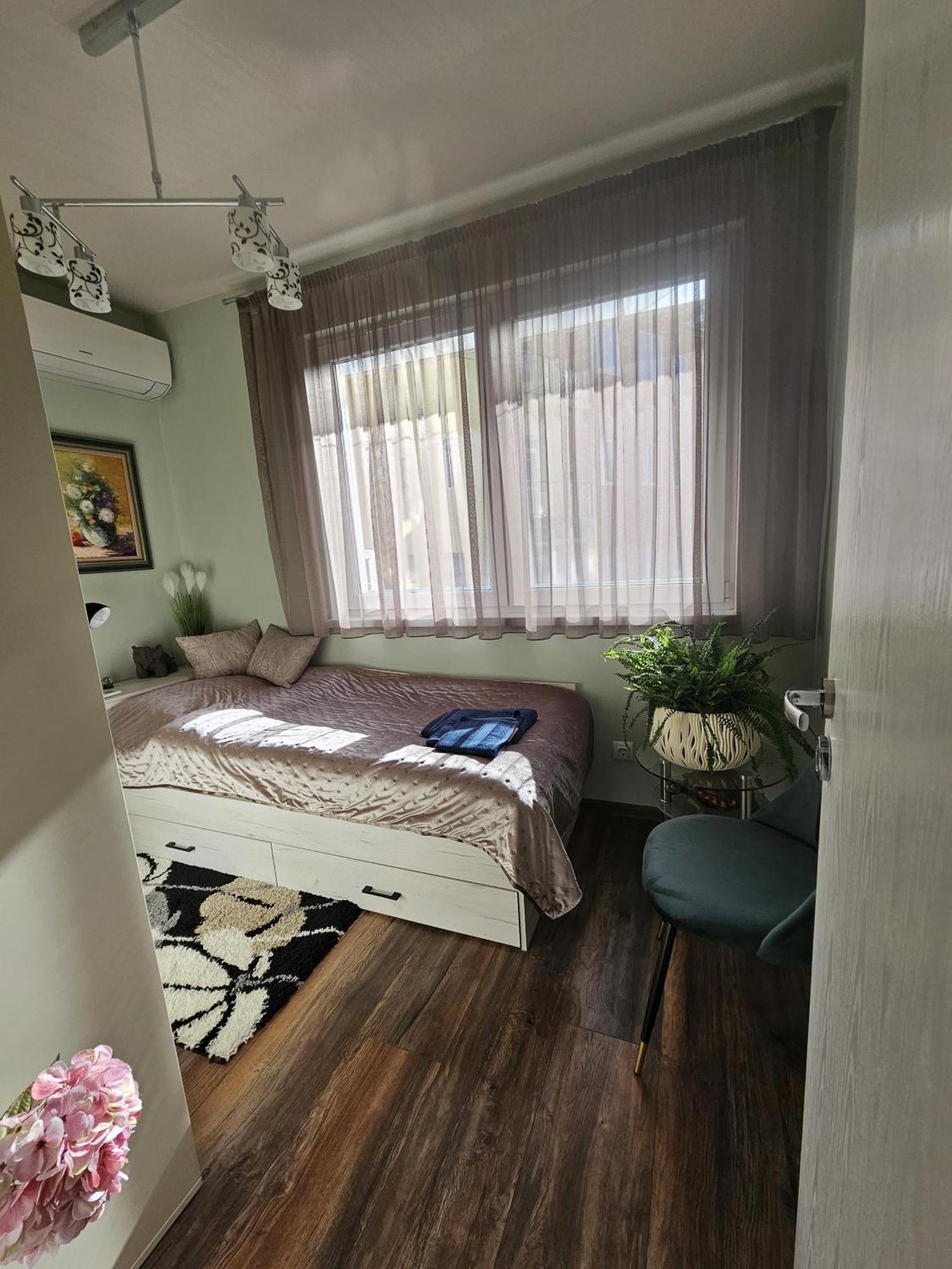 Bright Inn - Holiday & Business Apartment Sofya Dış mekan fotoğraf