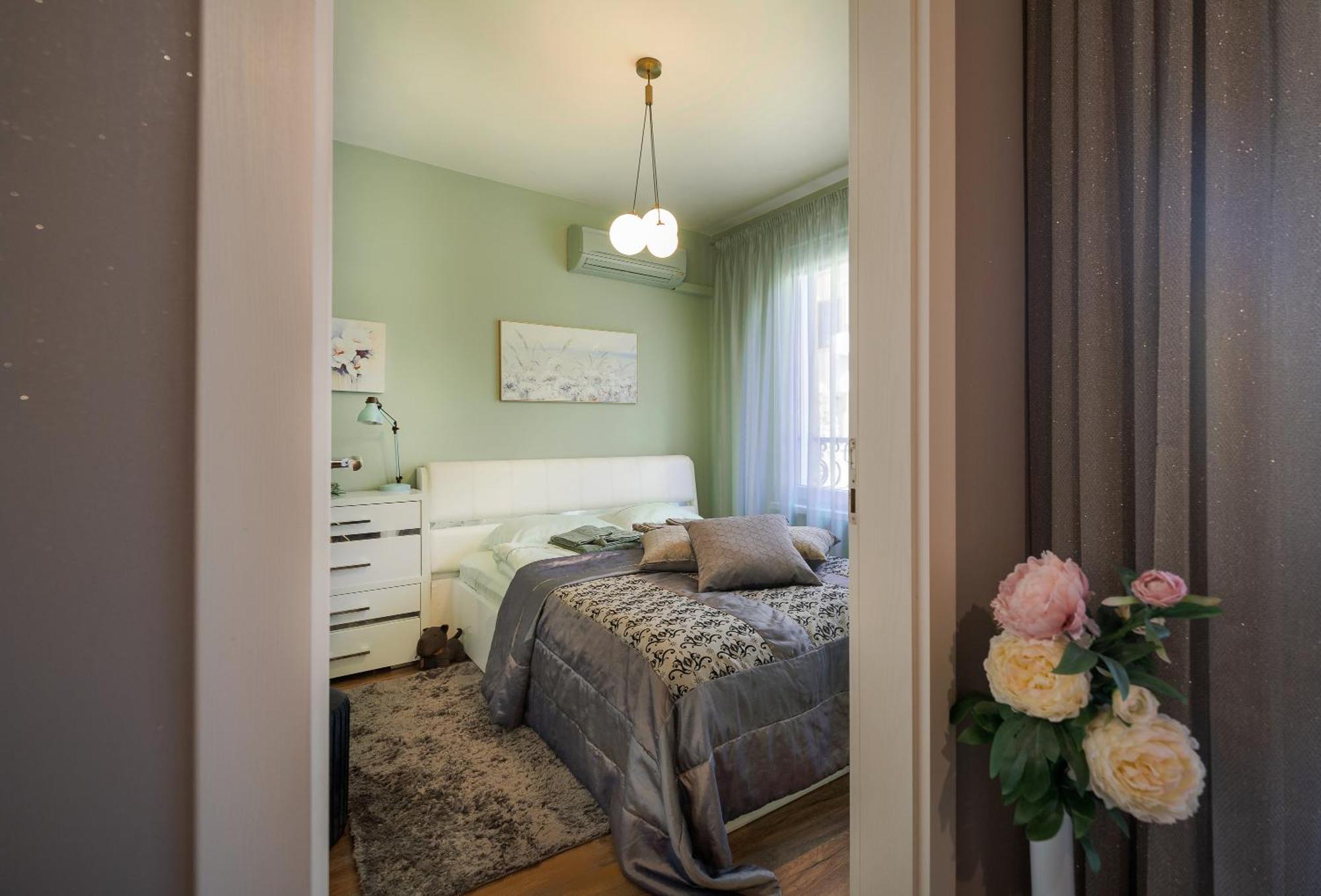 Bright Inn - Holiday & Business Apartment Sofya Dış mekan fotoğraf
